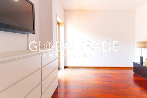 Moradia T3 com Terraço em Valbom