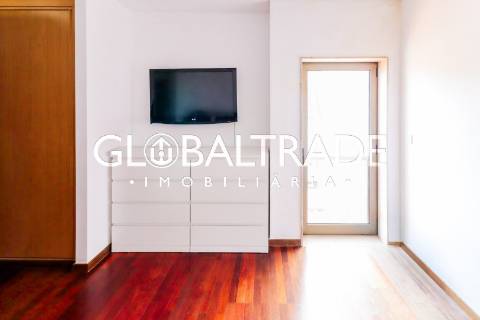 Moradia T3 com Terraço em Valbom