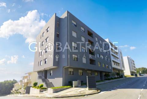 Apartamento T2 Renovado & Equipado em Fânzeres