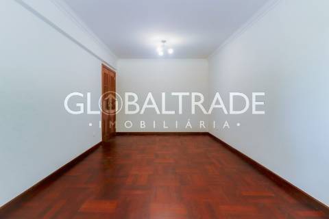 Apartamento T2 Renovado & Equipado em Fânzeres