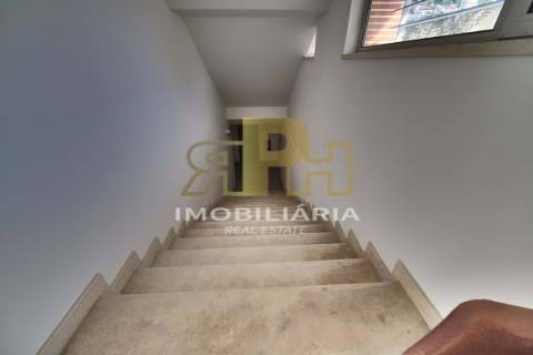 Loja T6 Venda em Santarém (Marvila), Santa Iria da Ribeira de Santarém, Santarém (São Salvador) e Santarém (São Nicolau),Santarém