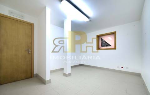 Loja T6 Venda em Santarém (Marvila), Santa Iria da Ribeira de Santarém, Santarém (São Salvador) e Santarém (São Nicolau),Santarém