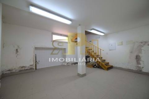 Loja T6 Venda em Santarém (Marvila), Santa Iria da Ribeira de Santarém, Santarém (São Salvador) e Santarém (São Nicolau),Santarém