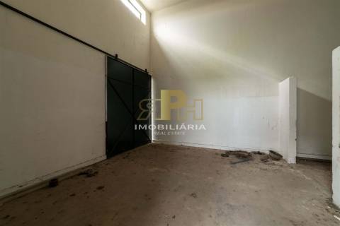 Prédio T6 Venda em Alcanhões,Santarém