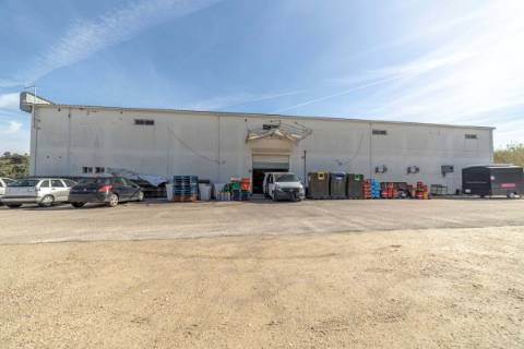 Loja  Venda em Santarém (Marvila), Santa Iria da Ribeira de Santarém, Santarém (São Salvador) e Santarém (São Nicolau),Santarém