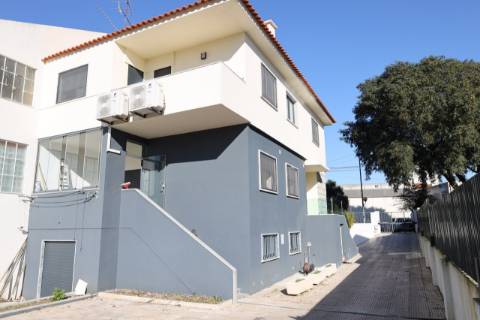 Moradia T5 Venda em Oeiras e São Julião da Barra, Paço de Arcos e Caxias,Oeiras