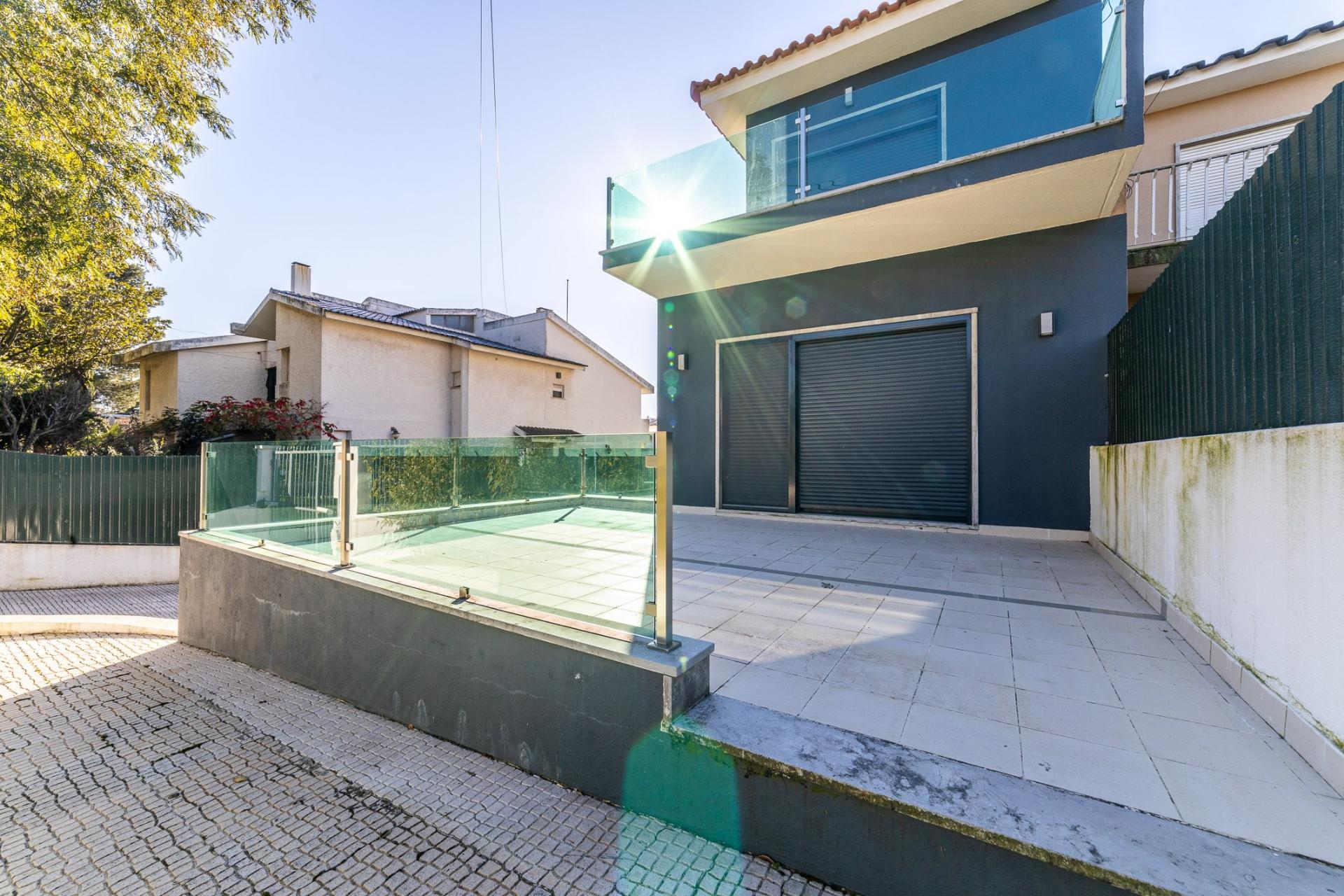 Moradia T5 Venda em Algés, Linda-a-Velha e Cruz Quebrada-Dafundo,Oeiras