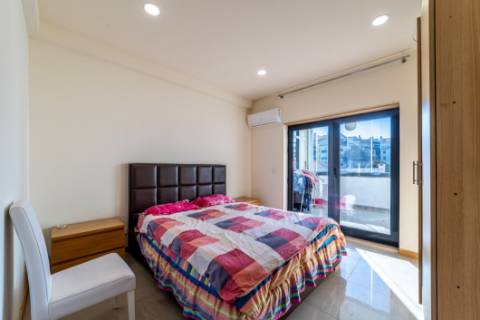 Moradia T5 Venda em Oeiras e São Julião da Barra, Paço de Arcos e Caxias,Oeiras