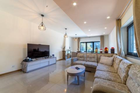 Moradia T5 Venda em Oeiras e São Julião da Barra, Paço de Arcos e Caxias,Oeiras