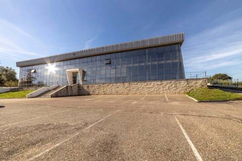 Armazém  Venda em Santarém (Marvila), Santa Iria da Ribeira de Santarém, Santarém (São Salvador) e Santarém (São Nicolau),Santarém