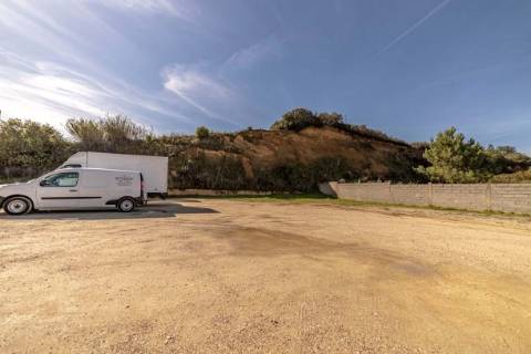 Armazém  Venda em Santarém (Marvila), Santa Iria da Ribeira de Santarém, Santarém (São Salvador) e Santarém (São Nicolau),Santarém