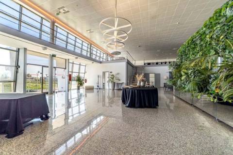 Armazém  Venda em Santarém (Marvila), Santa Iria da Ribeira de Santarém, Santarém (São Salvador) e Santarém (São Nicolau),Santarém