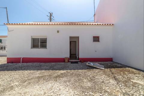 Armazém T1 Venda em Fazendas de Almeirim,Almeirim