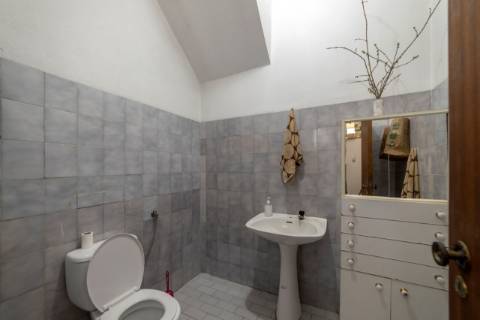 Armazém  Venda em Romeira e Várzea,Santarém