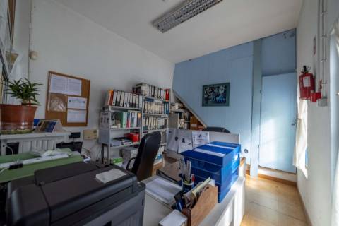 Armazém  Venda em Romeira e Várzea,Santarém