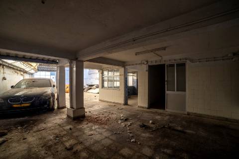 Armazém  Venda em Santarém (Marvila), Santa Iria da Ribeira de Santarém, Santarém (São Salvador) e Santarém (São Nicolau),Santarém