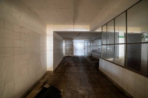 Armazém  Venda em Santarém (Marvila), Santa Iria da Ribeira de Santarém, Santarém (São Salvador) e Santarém (São Nicolau),Santarém