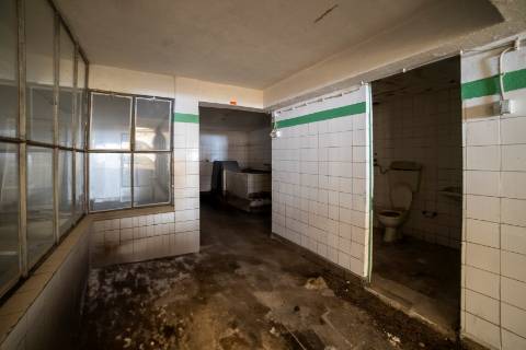 Armazém  Venda em Santarém (Marvila), Santa Iria da Ribeira de Santarém, Santarém (São Salvador) e Santarém (São Nicolau),Santarém