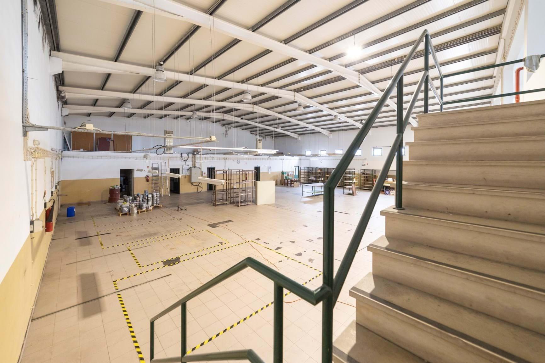 Armazém  Venda em Almeirim,Almeirim