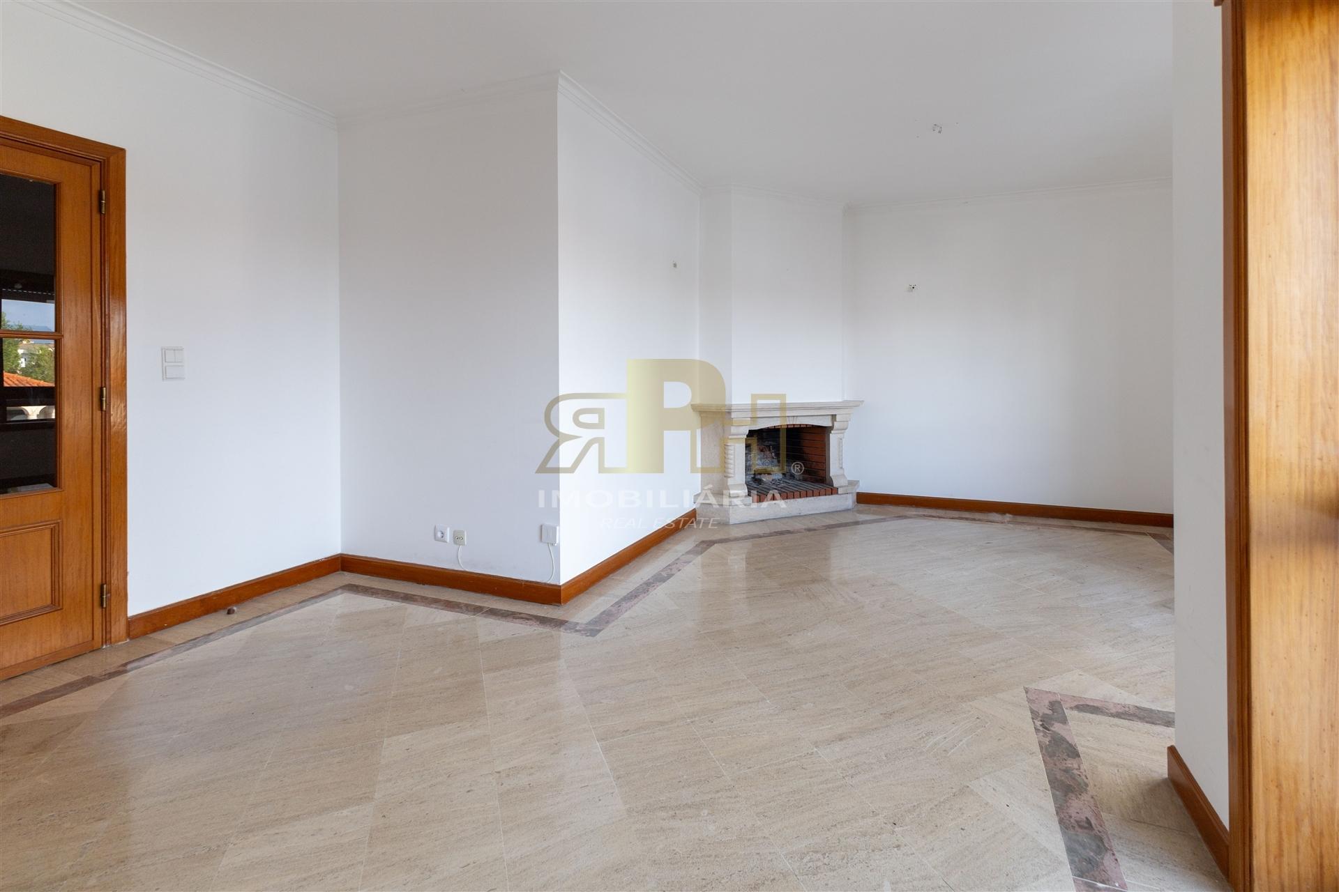 Apartamento T3 Venda em Santarém (Marvila), Santa Iria da Ribeira de Santarém, Santarém (São Salvador) e Santarém (São Nicolau),Santarém