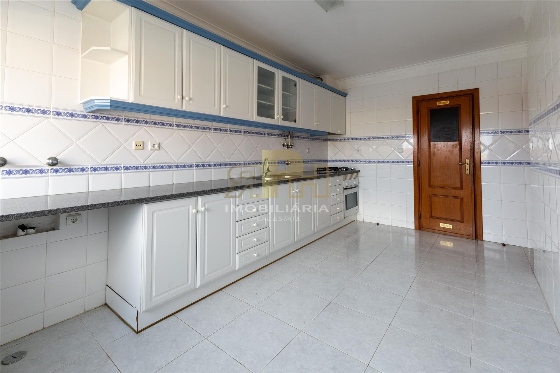 Apartamento T3 Venda em Santarém (Marvila), Santa Iria da Ribeira de Santarém, Santarém (São Salvador) e Santarém (São Nicolau),Santarém