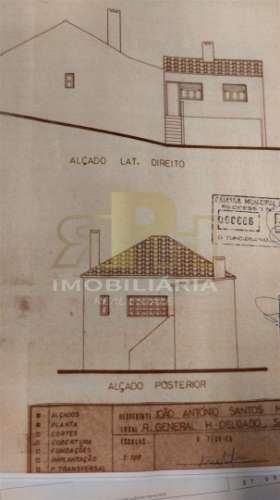 Moradia T3 Venda em Santarém (Marvila), Santa Iria da Ribeira de Santarém, Santarém (São Salvador) e Santarém (São Nicolau),Santarém
