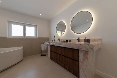 Moradia T6 Venda em Salvaterra de Magos e Foros de Salvaterra,Salvaterra de Magos