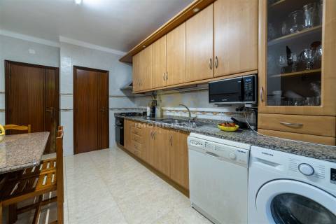 Apartamento T3 Venda em Santarém (Marvila), Santa Iria da Ribeira de Santarém, Santarém (São Salvador) e Santarém (São Nicolau),Santarém
