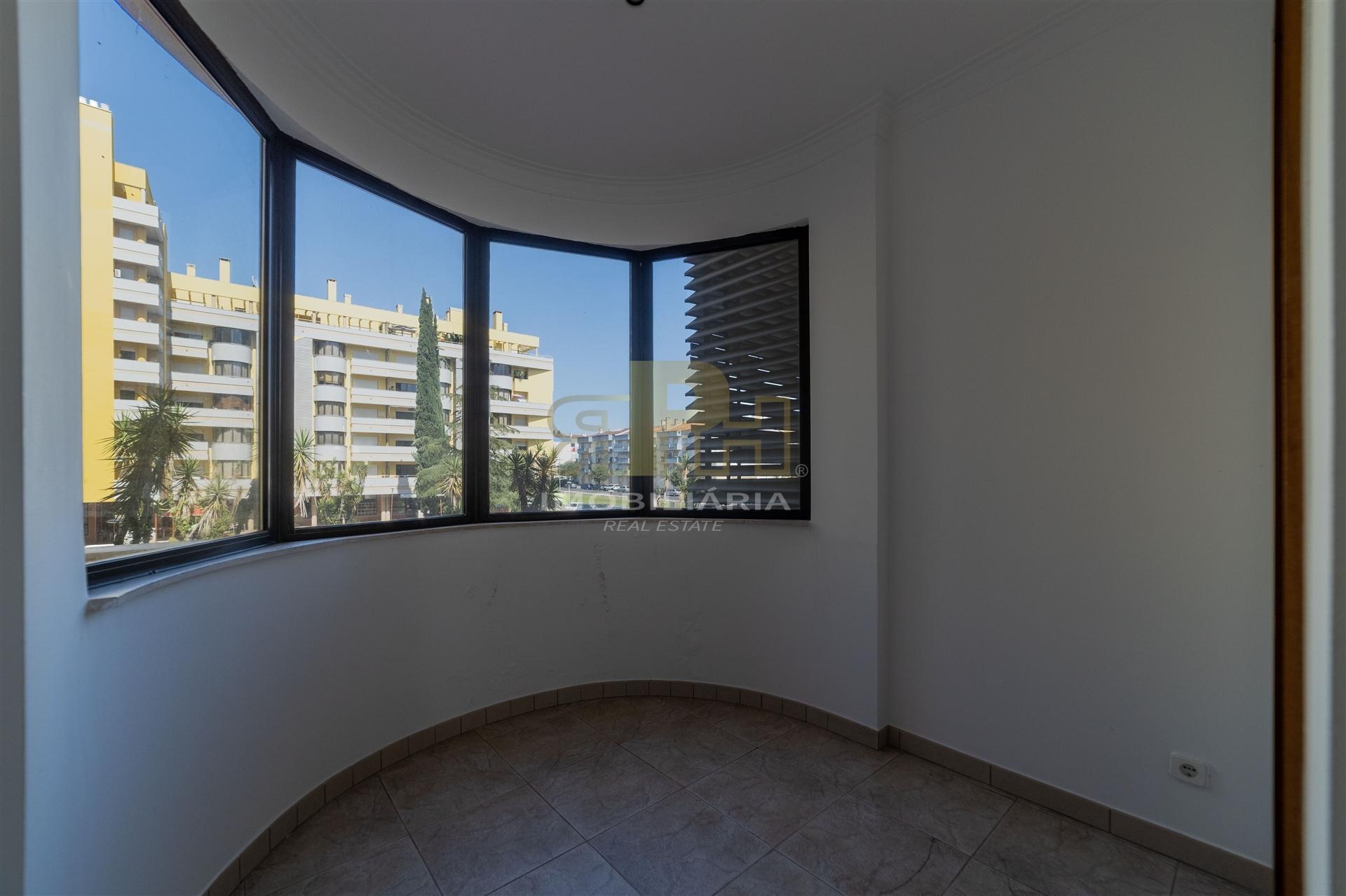 Apartamento T3 Arrendamento em Santarém (Marvila), Santa Iria da Ribeira de Santarém, Santarém (São Salvador) e Santarém (São Nicolau),Santarém