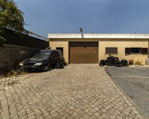 Moradia T3 Venda em Santarém (Marvila), Santa Iria da Ribeira de Santarém, Santarém (São Salvador) e Santarém (São Nicolau),Santarém