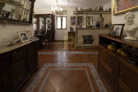 Moradia T3 Venda em Santarém (Marvila), Santa Iria da Ribeira de Santarém, Santarém (São Salvador) e Santarém (São Nicolau),Santarém