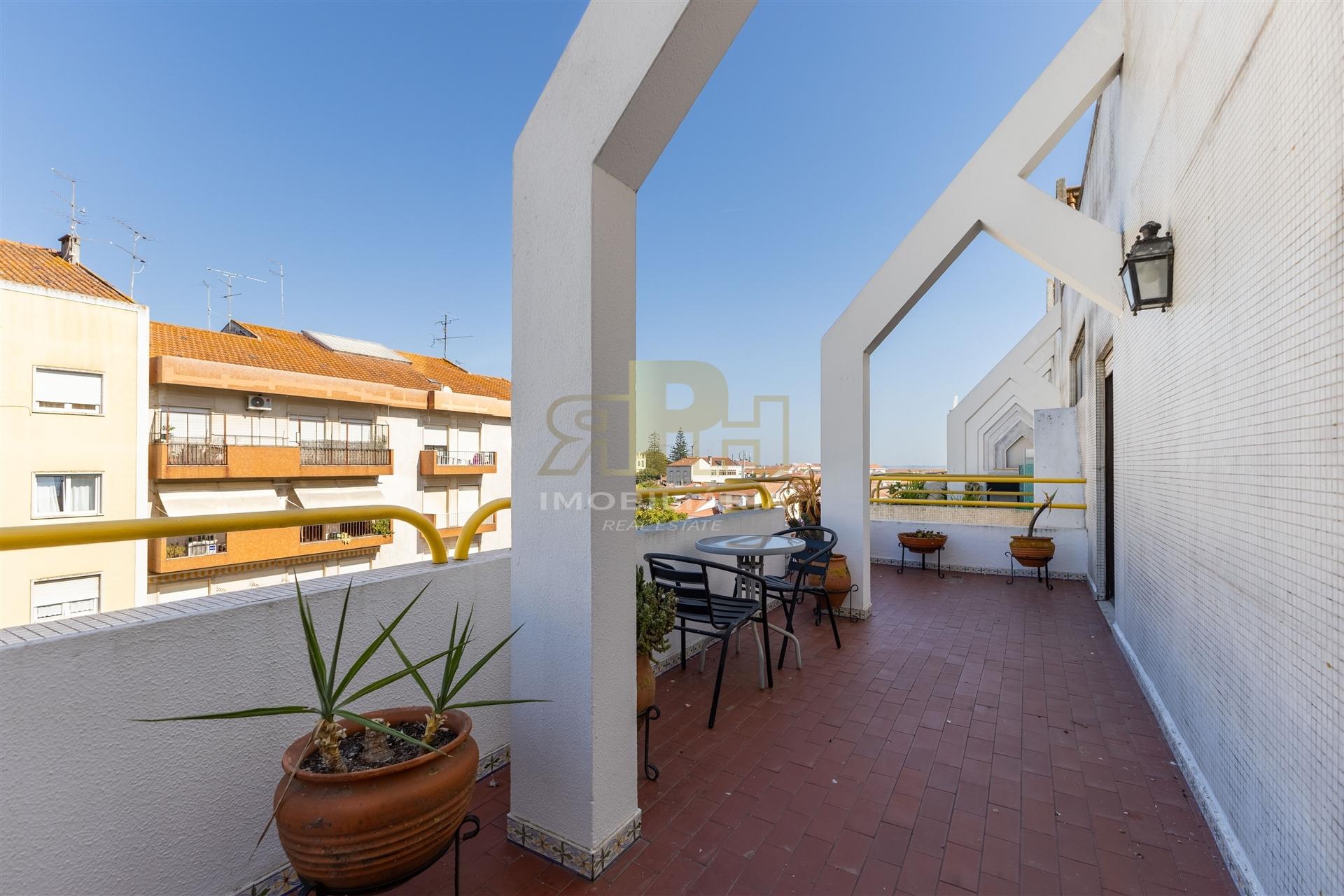 Apartamento T4 DUPLEX Venda em Santarém (Marvila), Santa Iria da Ribeira de Santarém, Santarém (São Salvador) e Santarém (São Nicolau),Santarém