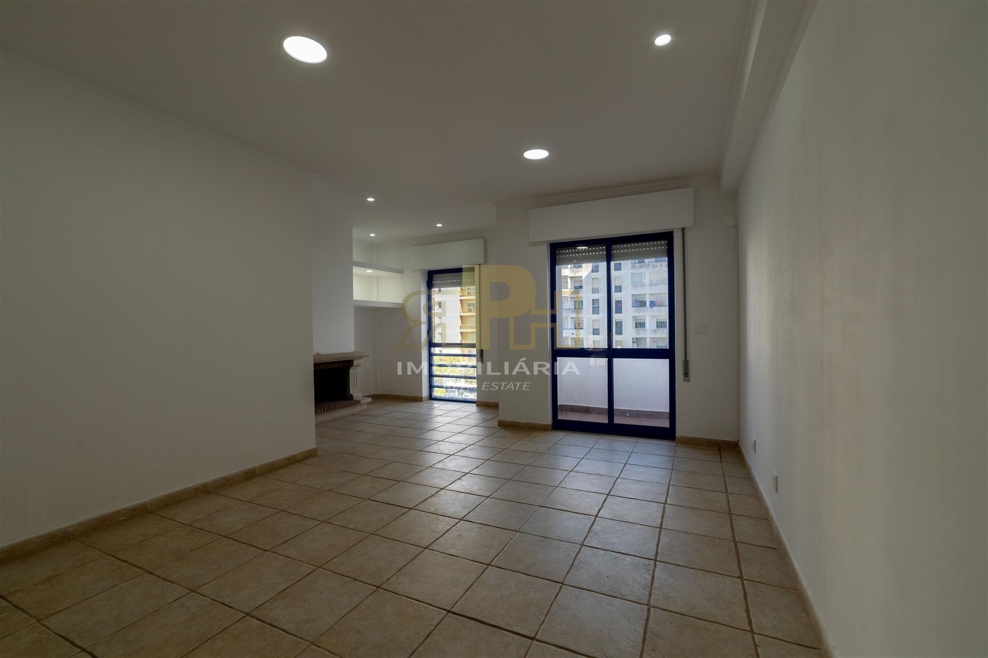Apartamento T3 Venda em Santarém (Marvila), Santa Iria da Ribeira de Santarém, Santarém (São Salvador) e Santarém (São Nicolau),Santarém