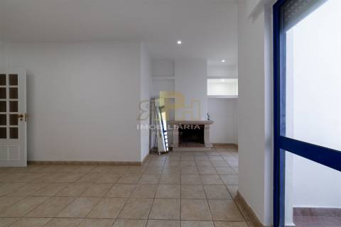 Apartamento T3 Venda em Santarém (Marvila), Santa Iria da Ribeira de Santarém, Santarém (São Salvador) e Santarém (São Nicolau),Santarém