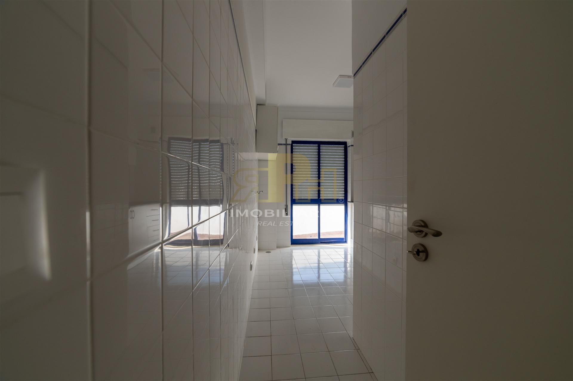 Apartamento T3 Venda em Santarém (Marvila), Santa Iria da Ribeira de Santarém, Santarém (São Salvador) e Santarém (São Nicolau),Santarém