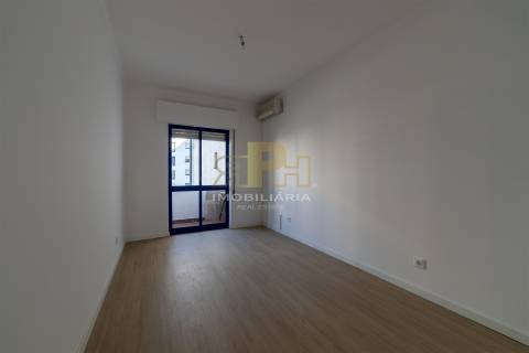 Apartamento T3 Venda em Santarém (Marvila), Santa Iria da Ribeira de Santarém, Santarém (São Salvador) e Santarém (São Nicolau),Santarém