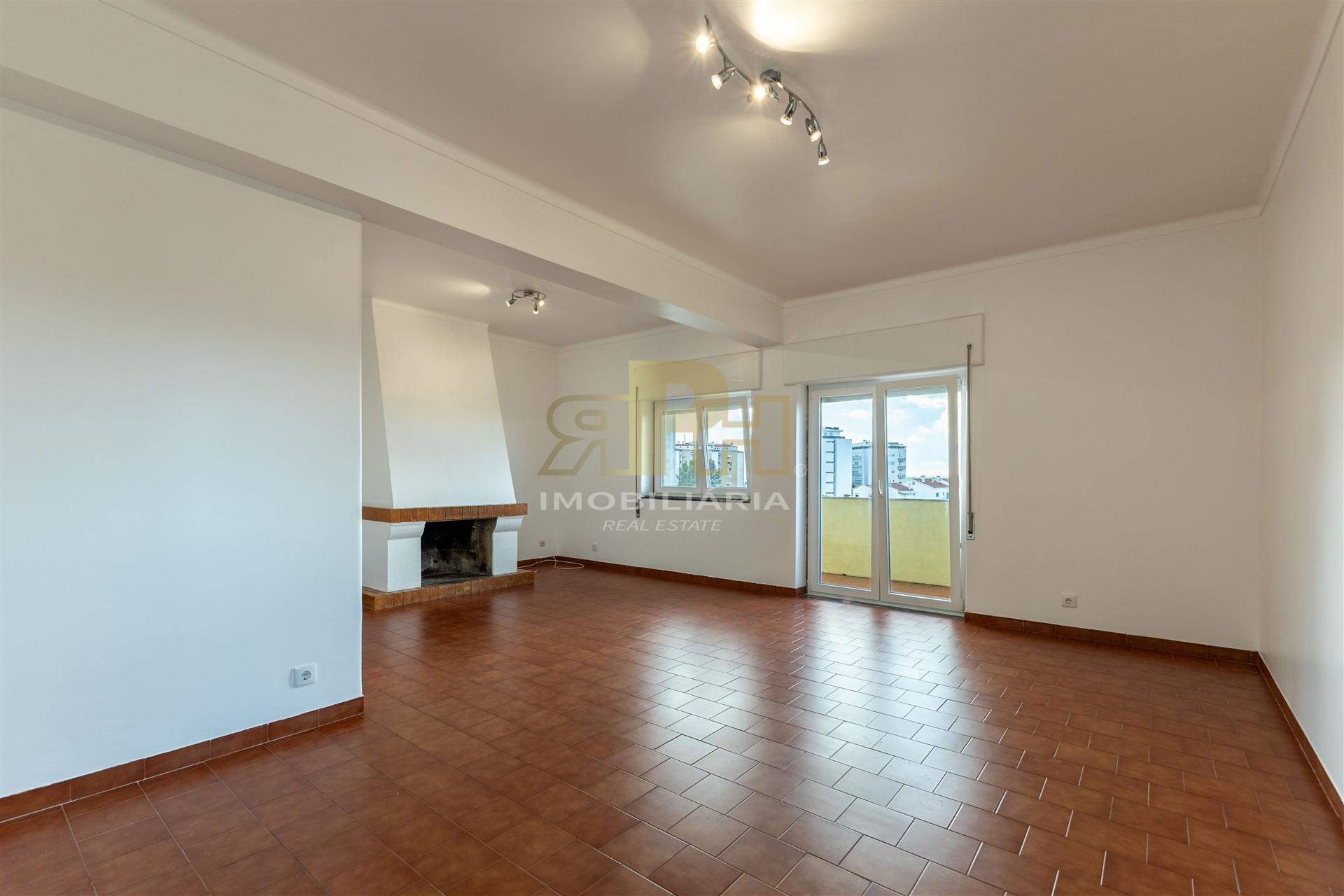 Apartamento T3 Venda em Santarém (Marvila), Santa Iria da Ribeira de Santarém, Santarém (São Salvador) e Santarém (São Nicolau),Santarém