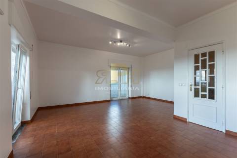 Apartamento T3 Venda em Santarém (Marvila), Santa Iria da Ribeira de Santarém, Santarém (São Salvador) e Santarém (São Nicolau),Santarém