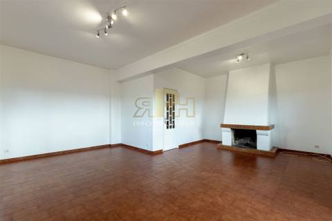 Apartamento T3 Venda em Santarém (Marvila), Santa Iria da Ribeira de Santarém, Santarém (São Salvador) e Santarém (São Nicolau),Santarém