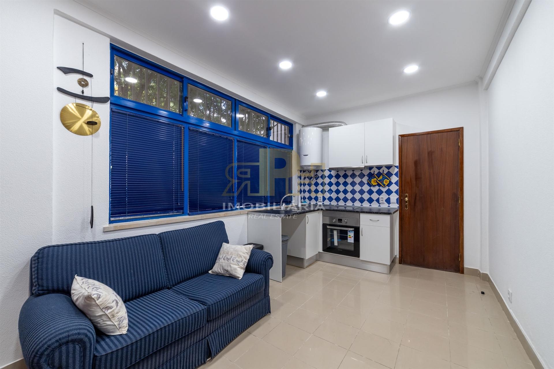 Apartamento T1 Arrendamento em Vale de Santarém,Santarém