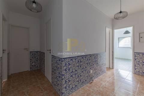 Apartamento T2 Arrendamento em Santarém (Marvila), Santa Iria da Ribeira de Santarém, Santarém (São Salvador) e Santarém (São Nicolau),Santarém
