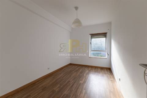 Apartamento T2 Arrendamento em Santarém (Marvila), Santa Iria da Ribeira de Santarém, Santarém (São Salvador) e Santarém (São Nicolau),Santarém