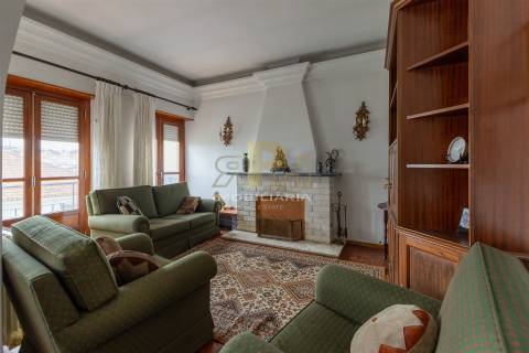 Moradia T4 Venda em Santarém (Marvila), Santa Iria da Ribeira de Santarém, Santarém (São Salvador) e Santarém (São Nicolau),Santarém