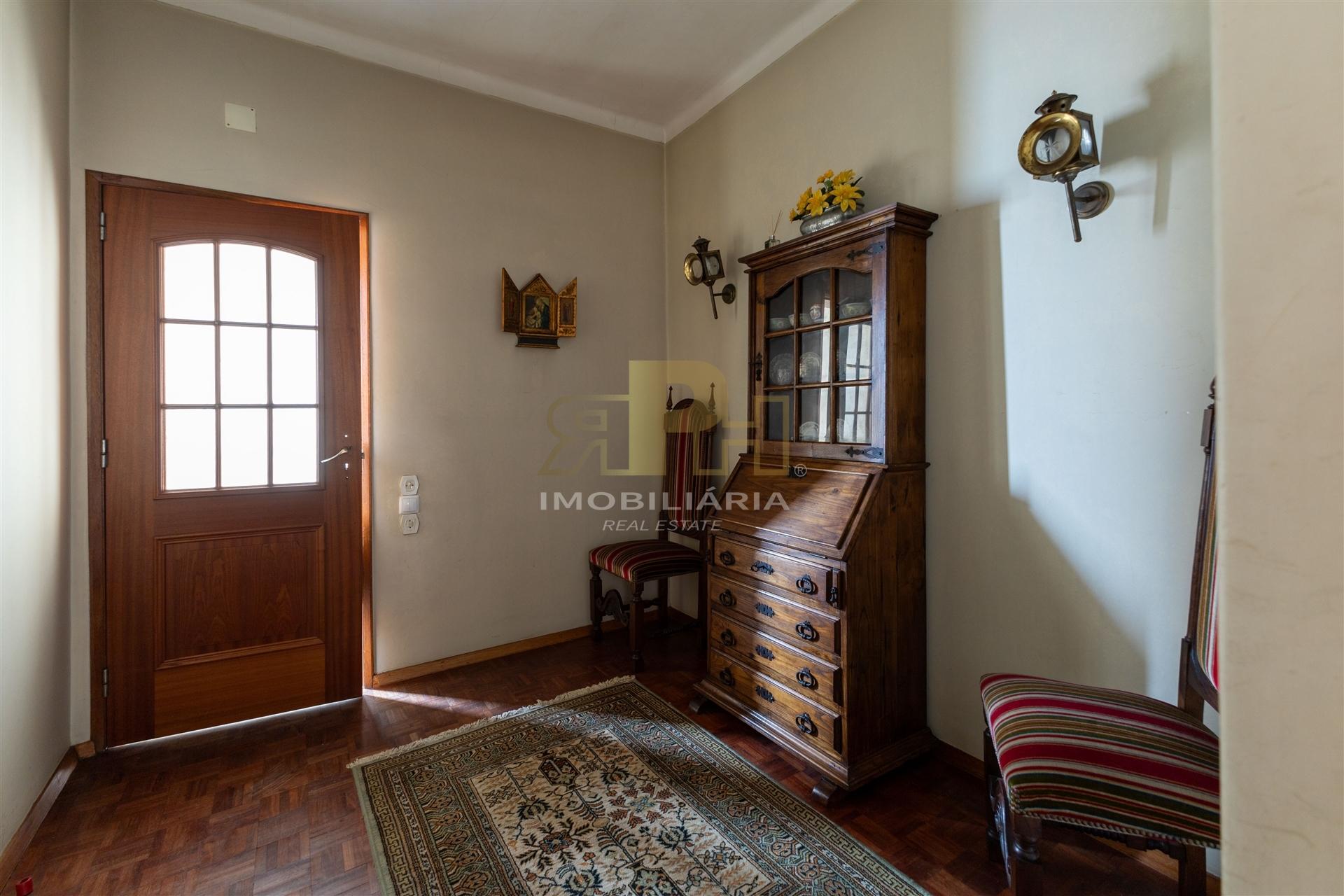 Moradia T4 Venda em Santarém (Marvila), Santa Iria da Ribeira de Santarém, Santarém (São Salvador) e Santarém (São Nicolau),Santarém