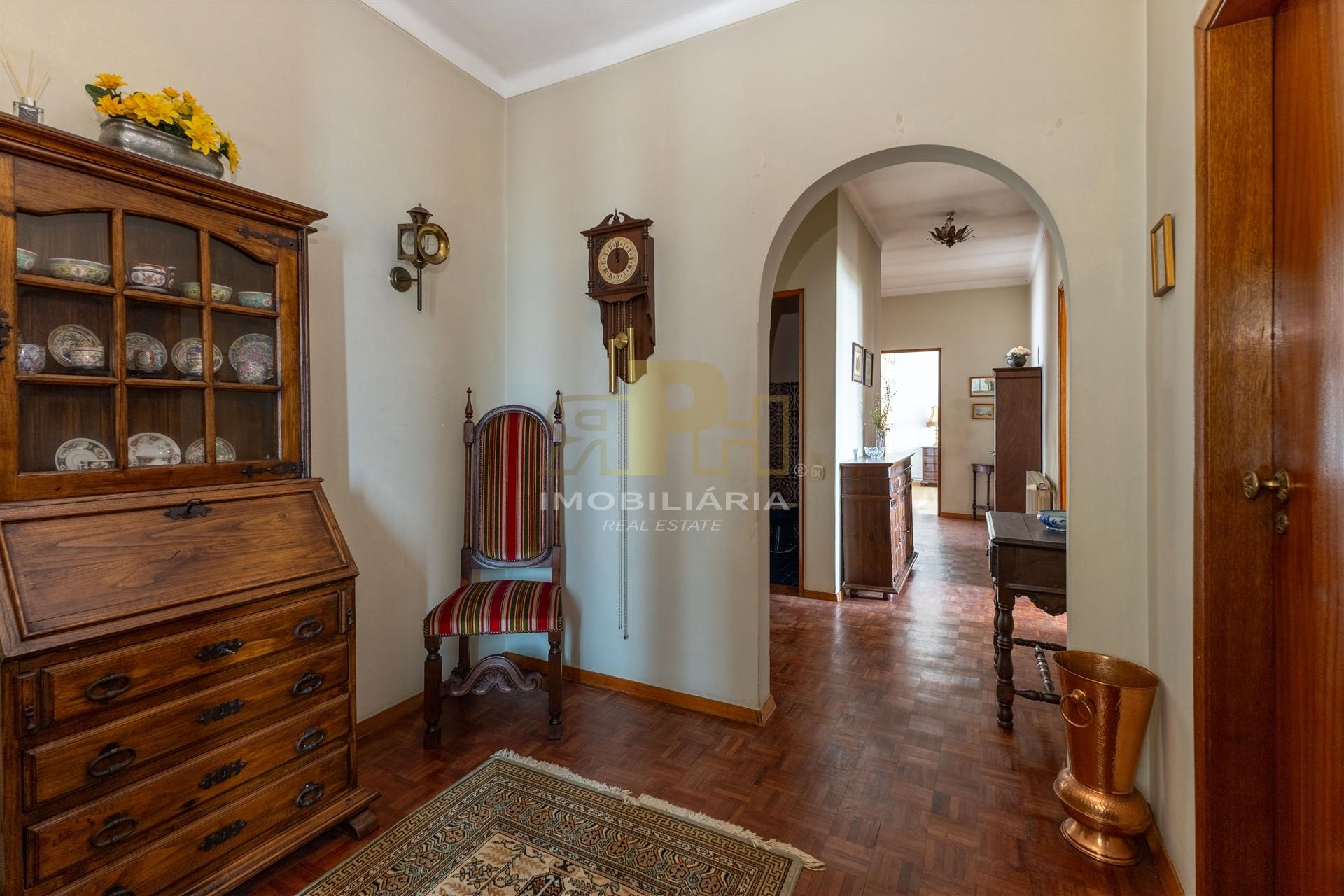 Moradia T4 Venda em Santarém (Marvila), Santa Iria da Ribeira de Santarém, Santarém (São Salvador) e Santarém (São Nicolau),Santarém