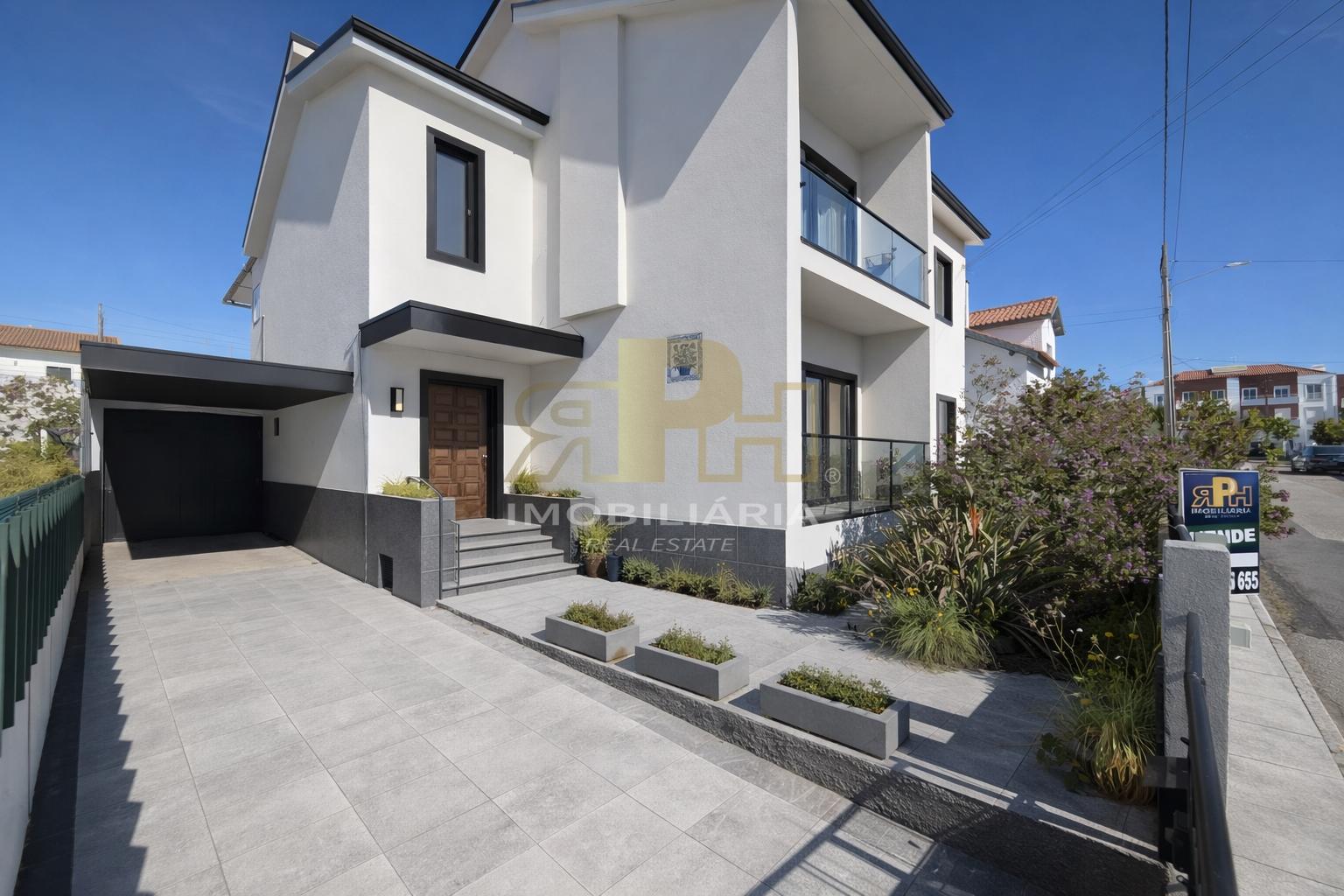 Moradia T6 Venda em Santarém (Marvila), Santa Iria da Ribeira de Santarém, Santarém (São Salvador) e Santarém (São Nicolau),Santarém