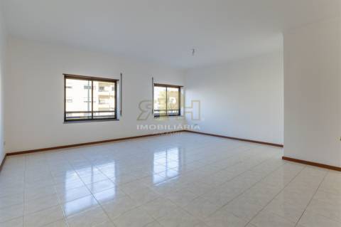 Apartamento T3 Venda em Santarém (Marvila), Santa Iria da Ribeira de Santarém, Santarém (São Salvador) e Santarém (São Nicolau),Santarém