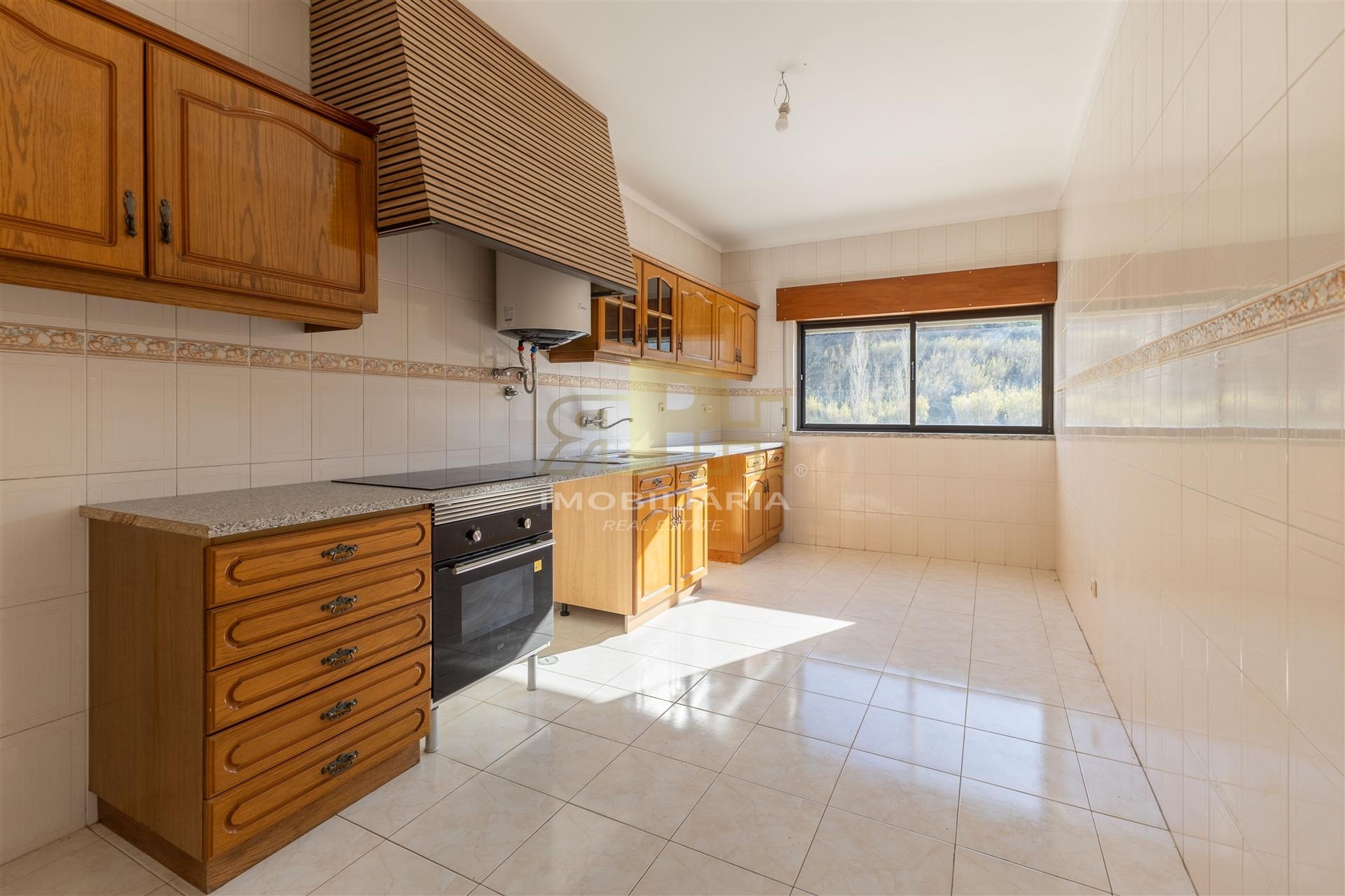 Apartamento T3 Venda em Santarém (Marvila), Santa Iria da Ribeira de Santarém, Santarém (São Salvador) e Santarém (São Nicolau),Santarém