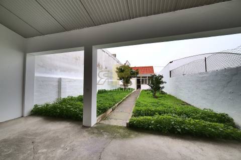 Moradia T2 Arrendamento em Almeirim,Almeirim