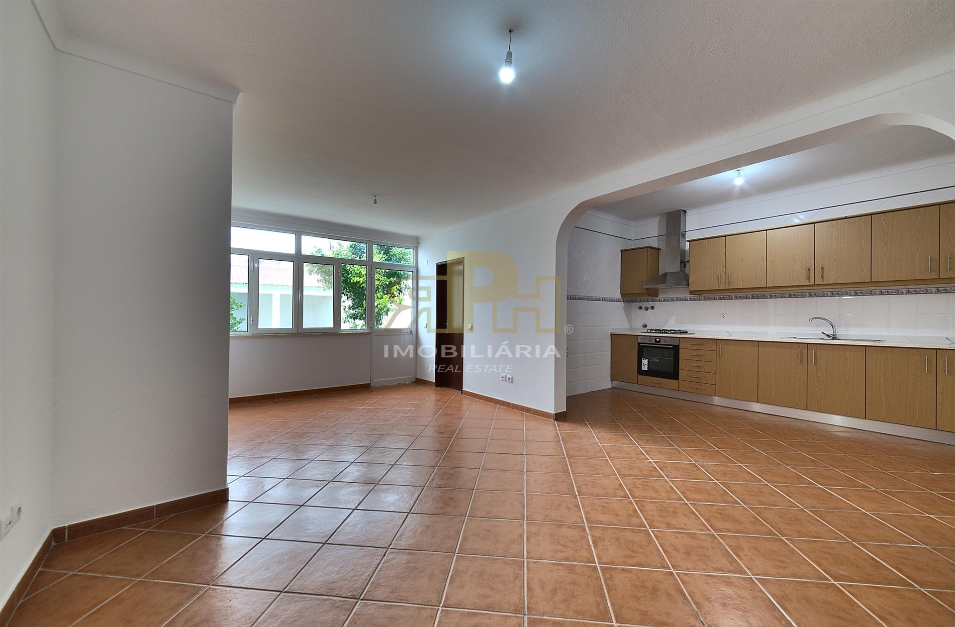 Moradia T2 Arrendamento em Almeirim,Almeirim